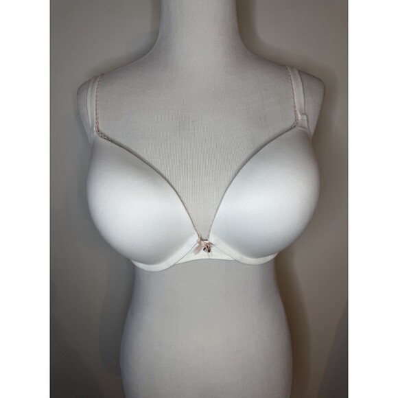 Victoria’s Secret Body By Victoria Push Up Bra 36DDD - Picture 1 of 7